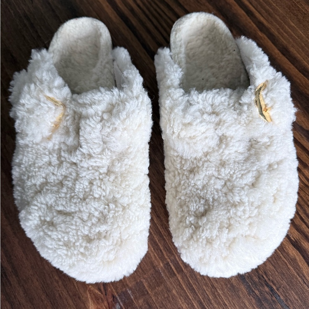 Boston Big Buckle Teddy Shearling Birkenstocks